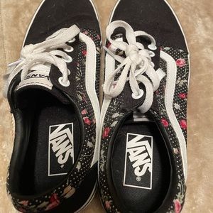 Vans Old Skool Sneakers-Black Floral